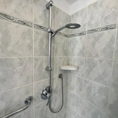 Levanto Rentals *