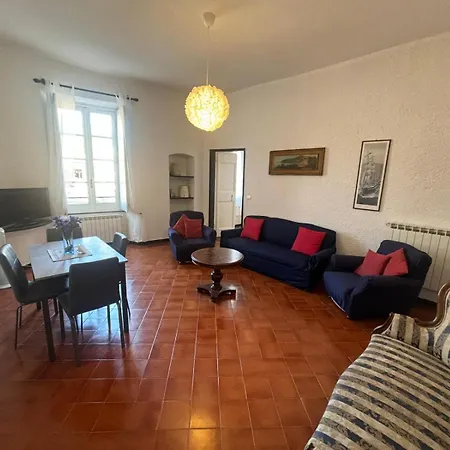 Levanto Rentals Apartament *