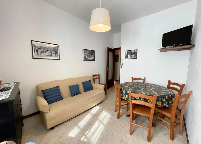 Levanto Rentals 아파트 *