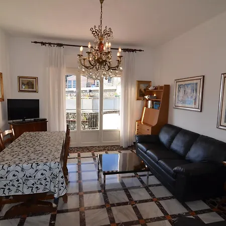 Levanto Rentals Lejlighed *